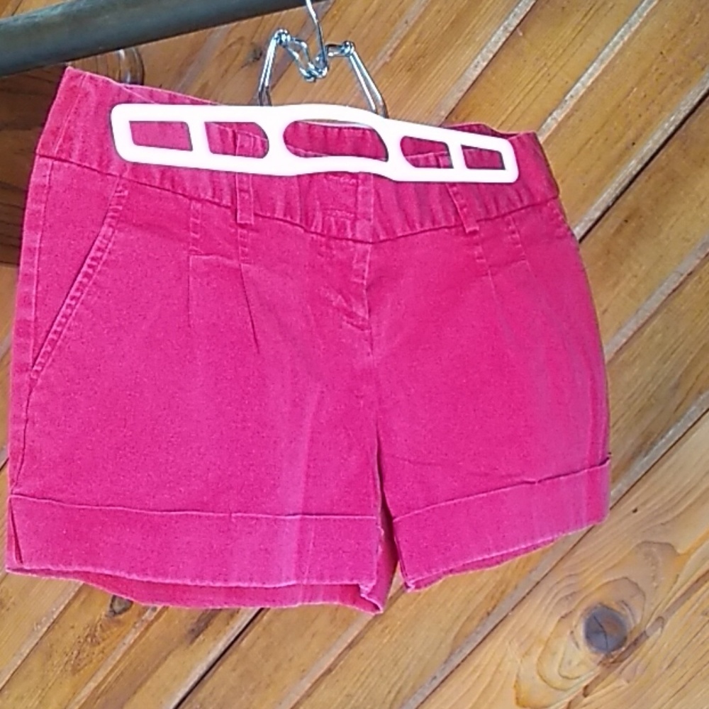 Red shorts Sz 5